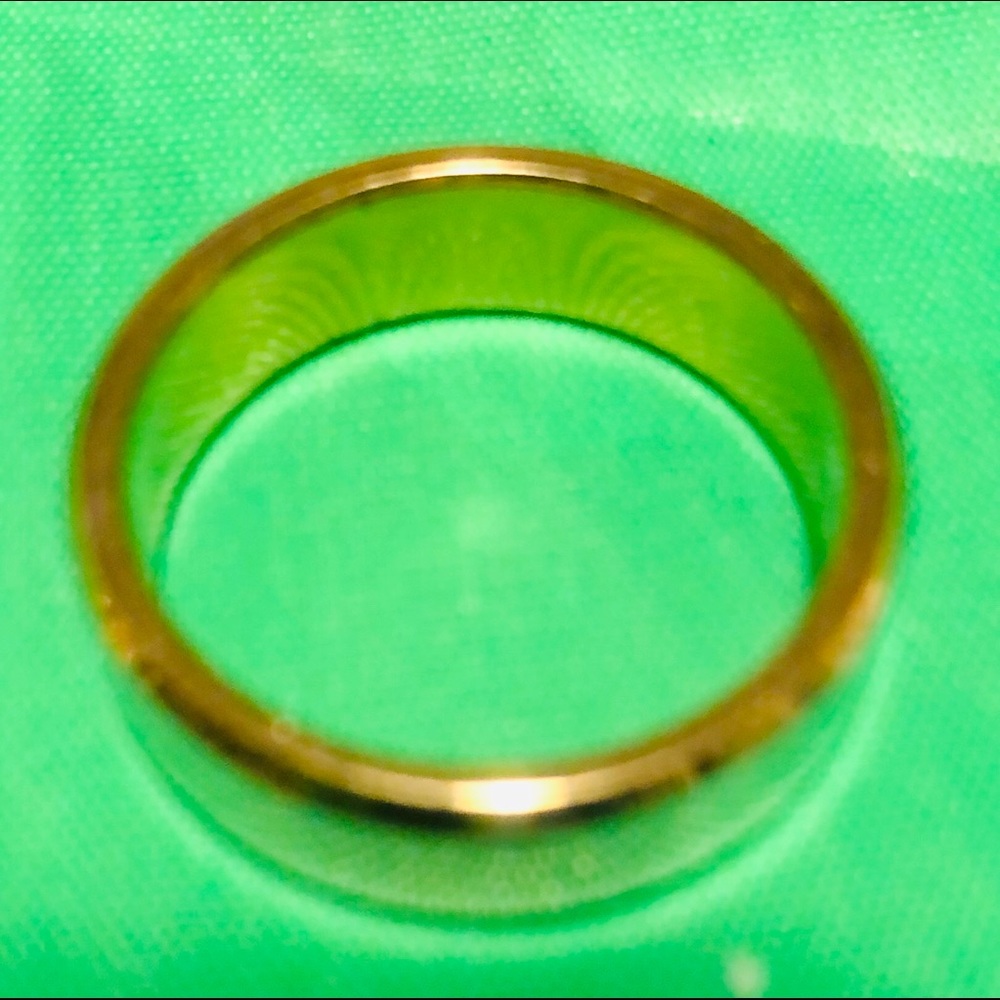 Used ring size 8. - Picture 3 of 8